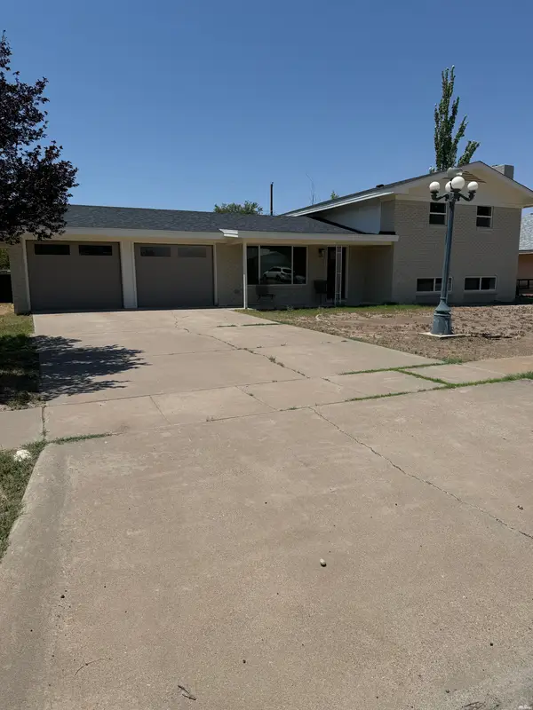 2312 Cornell Dr, Roswell, NM 88203