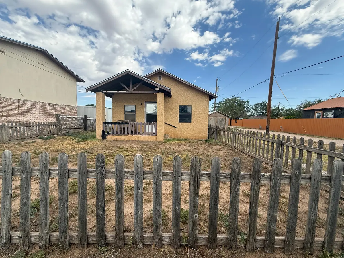 1116 W Fir St, Portales, NM 88130 - #1