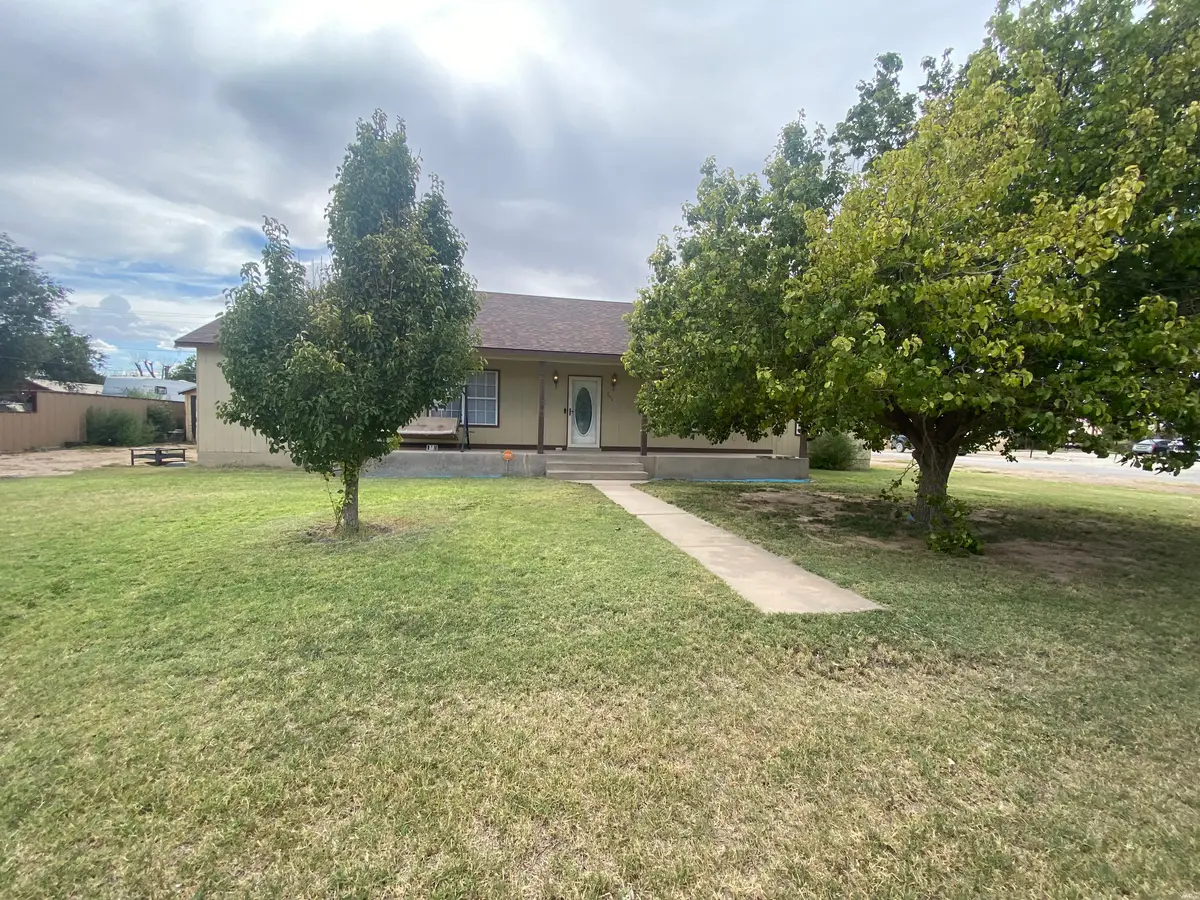 203 4th St, Loving, NM 88256 - #1