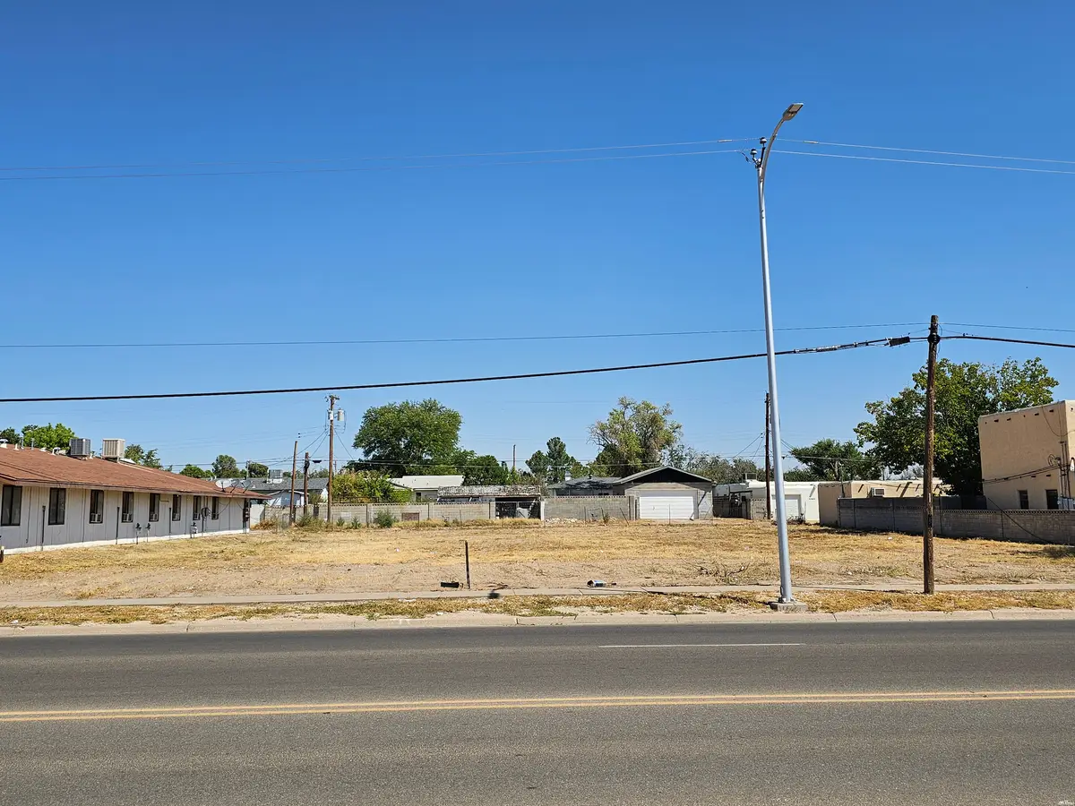 1302 Church St, Carlsbad, NM 88220 - #1
