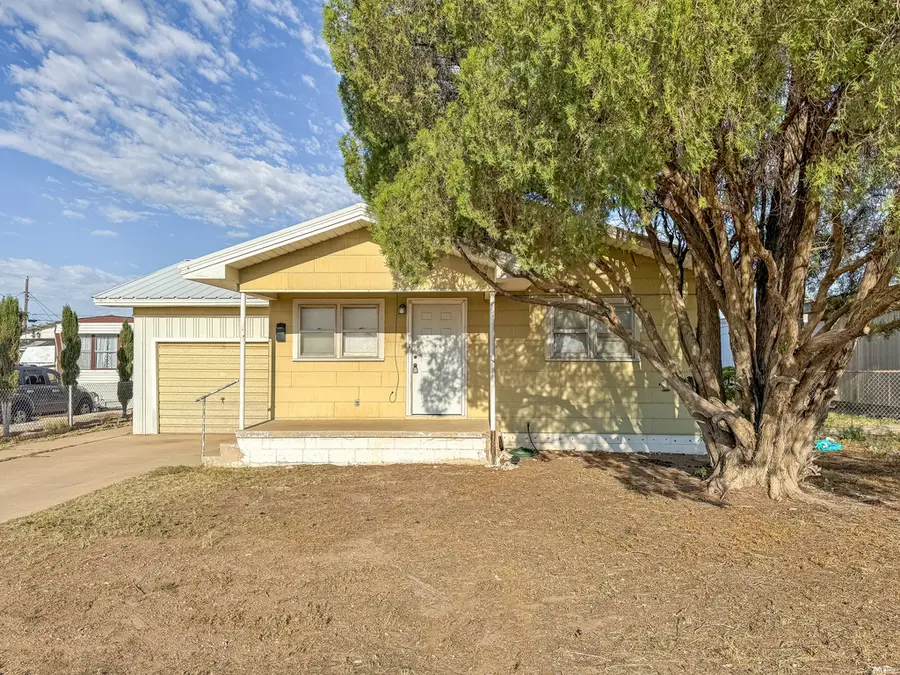 409 N Coleman St, Hobbs, NM 88240 - #2