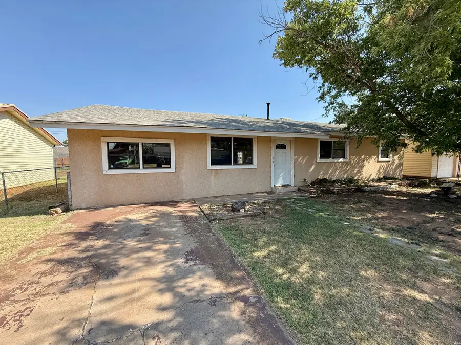 212 Circle Dr, Clovis, NM 88101 - #2