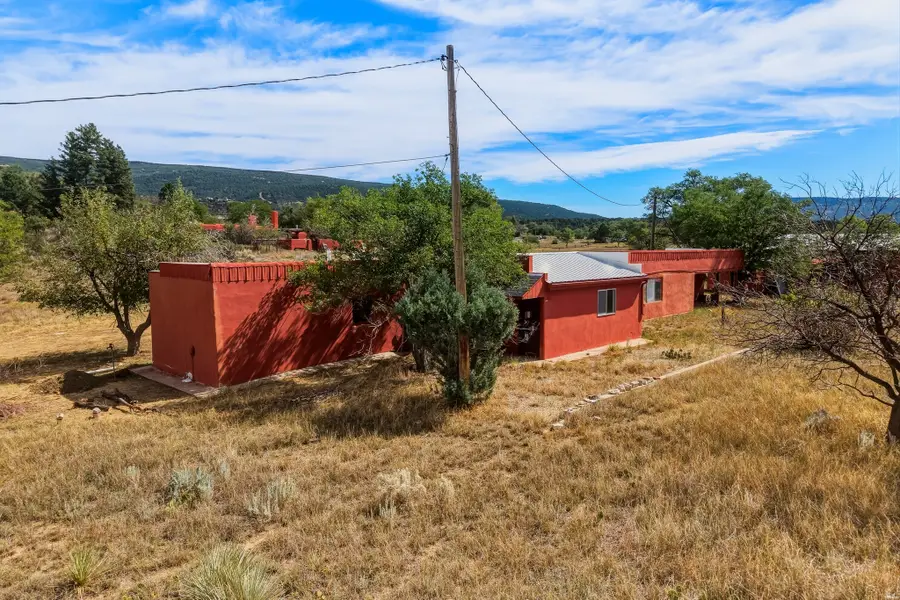 945 Lincoln, Raton, NM 87740 - #3