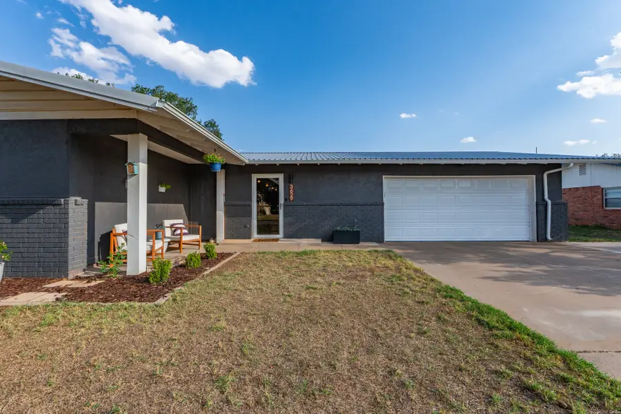 3629 Linkwood, Clovis, NM 88101 - #2