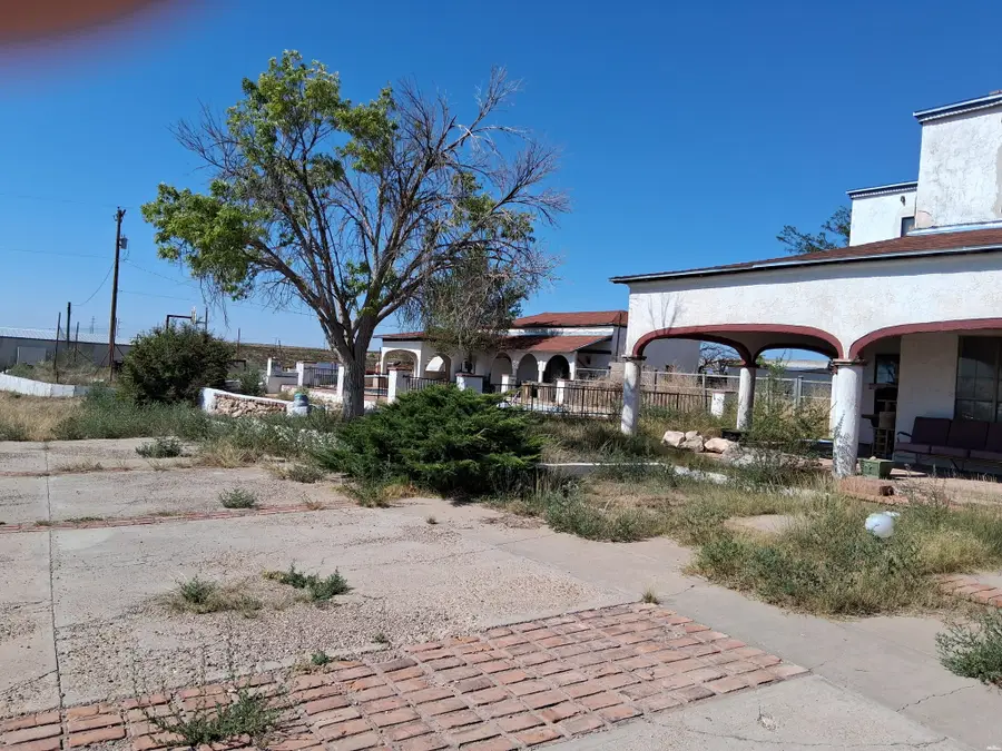 26 N Mark Rd, Roswell, NM 88201 - #3