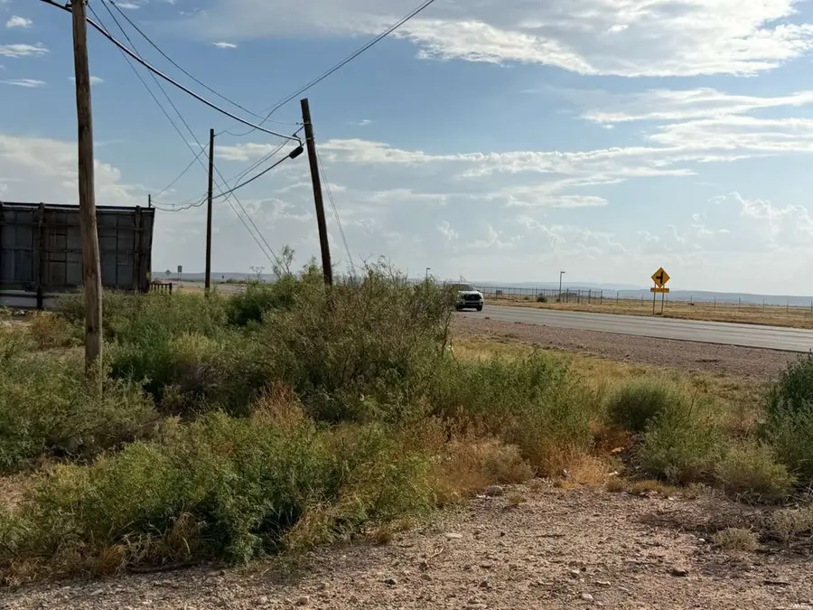 5440 National Parks, Carlsbad, NM 88220 - #2