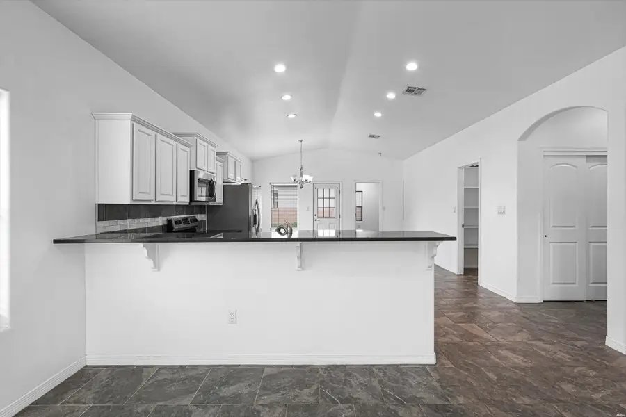 401 North Ash, Carlsbad, NM 88220 - #2