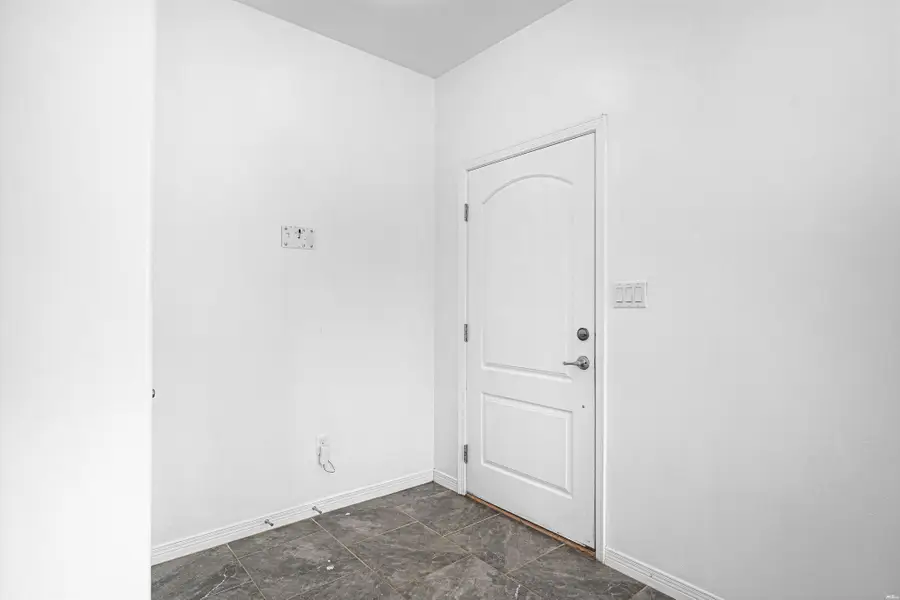 401 North Ash, Carlsbad, NM 88220 - #3