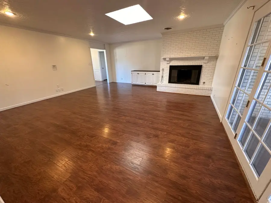 3616 Earlmont, Clovis, NM 88101 - #3