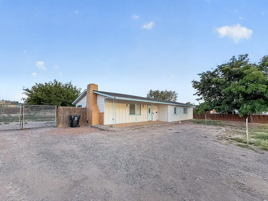 1513 N Montana Ave, Roswell, NM 88201 - #3