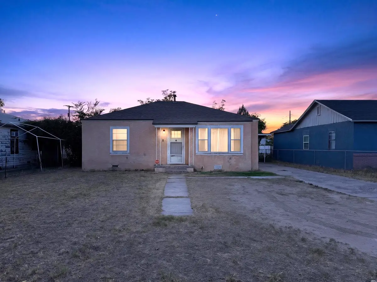 1712 N Kansas Avenue, Roswell, NM 88201 - #1