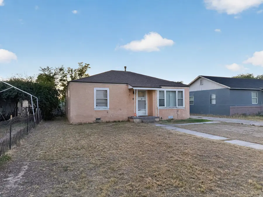 1712 N Kansas Avenue, Roswell, NM 88201 - #3