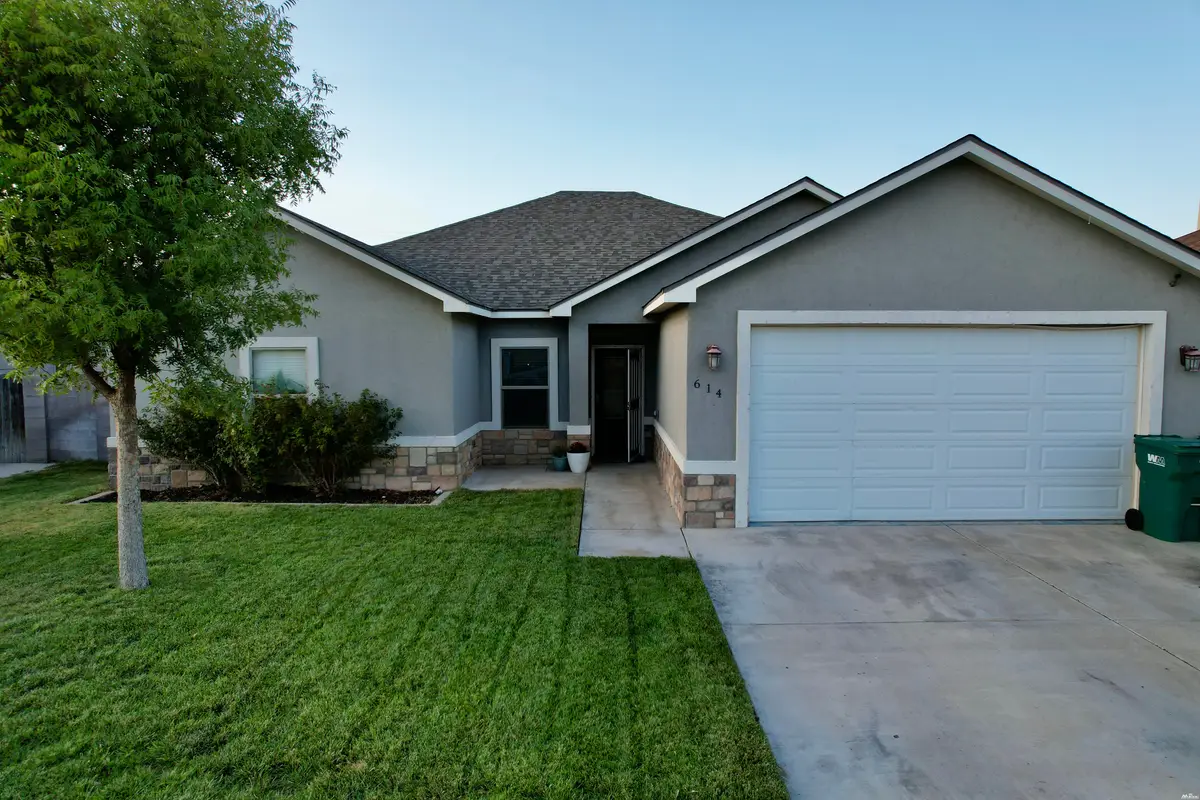 614 W Aspen Ave, Lovington, NM 88260 - #1