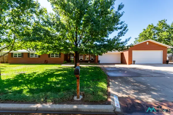 1909 Vivian Ave, Clovis, NM 88101