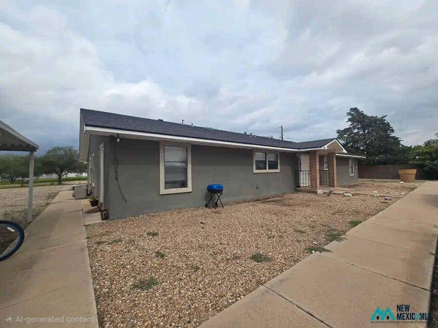 1201 W Hobbs St, Roswell, NM 88201 - #2
