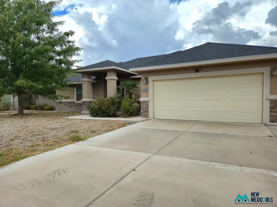 1103 E La Paloma Ln, Roswell, NM 88201 - #2