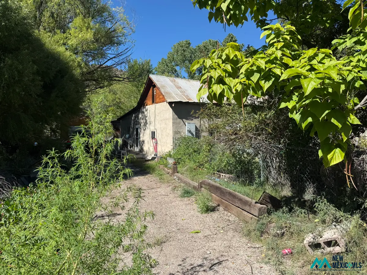 23 Private Dr, Velarde, NM 87582 - #1