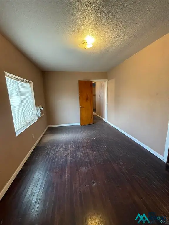 400 S Manchester Ave, Hagerman, NM 88232 - #3