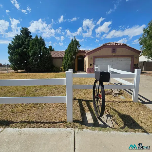 2204 S Richardson Ave, Roswell, NM 88203