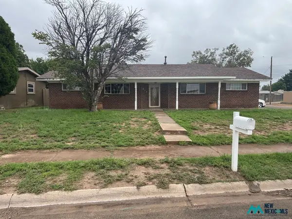 617 S Hemlock Ave, Roswell, NM 88203