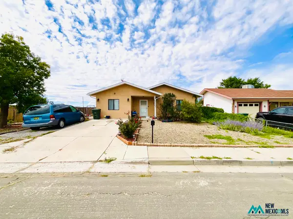 806 Stagecoach Rd, Gallup, NM 87301