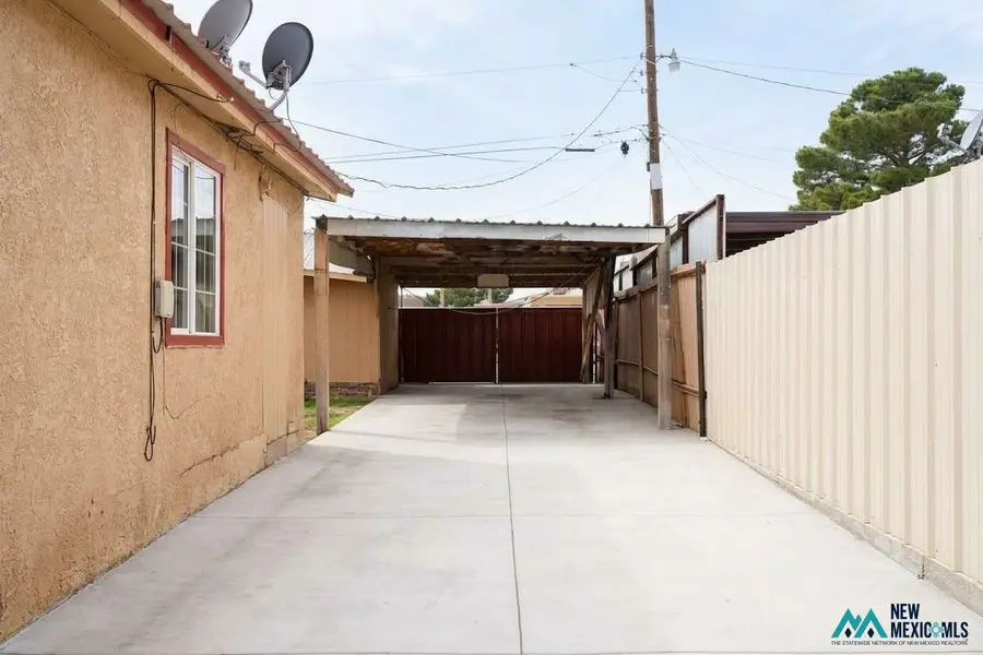 523 S 8th St, Hobbs, NM 88240 - #2