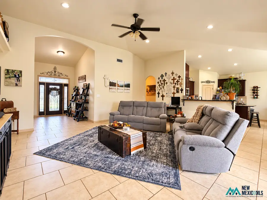 1929 Leanne Dr, Carlsbad, NM 88220 - #2