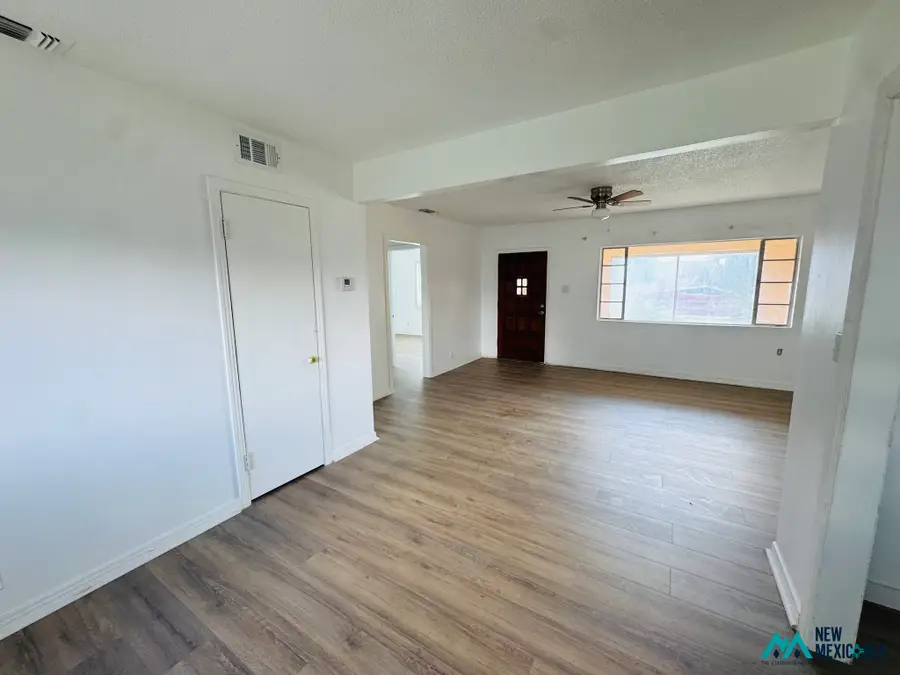 204 W Ave J, Lovington, NM 88260 - #3