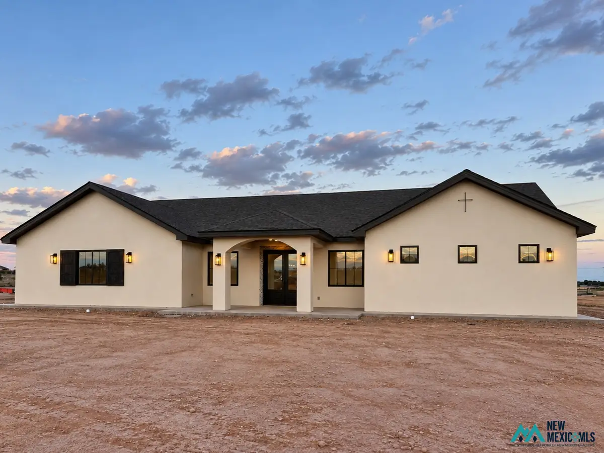 2012 Indigo Dr, Artesia, NM 88210 - #1