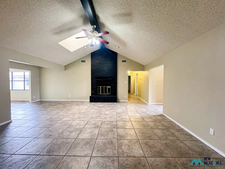 19 Fairmont Ct, Hobbs, NM 88240 - #3