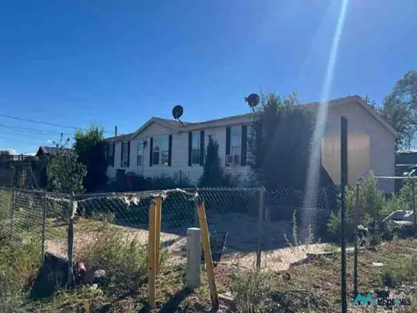 801 Portal St, Gamerco, NM 87317