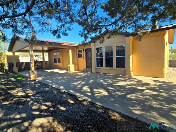 727 Organ Ave, Elephant Butte, NM 87935
