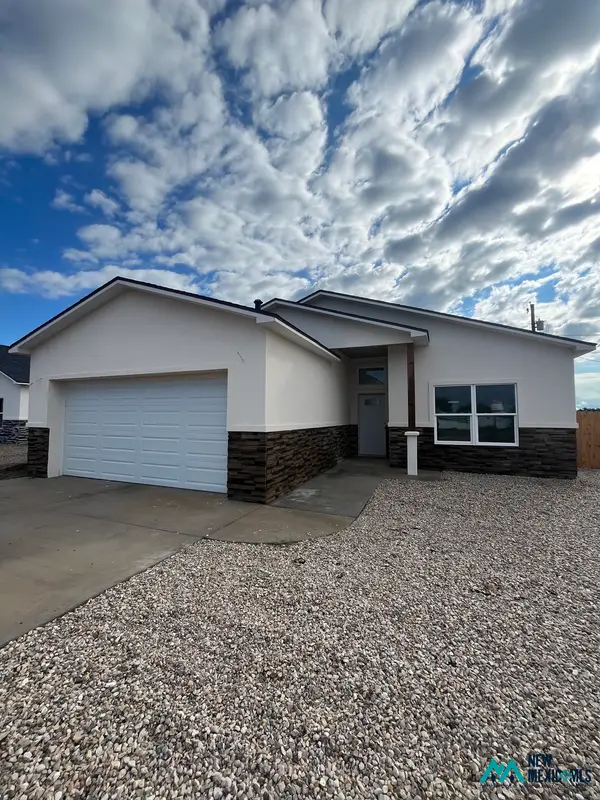 2807 S Onyx Dr, Roswell, NM 88203