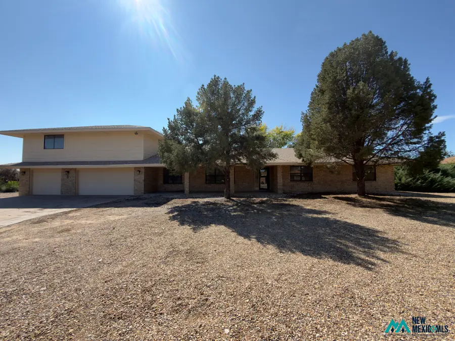 8 Walking Cane Ln, Roswell, NM 88201 - #3