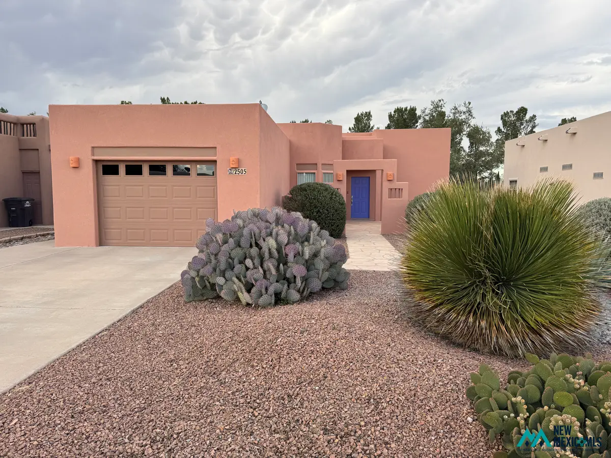 2505 Fairway Dr, Deming, NM 88030 - #1