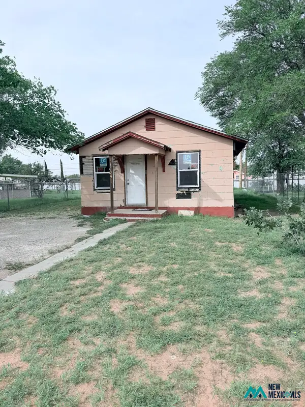 1704 E Childers Dr, Hobbs, NM 88240