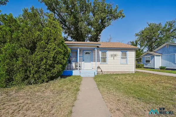 911 Howard Stre, Carlsbad, NM 88220