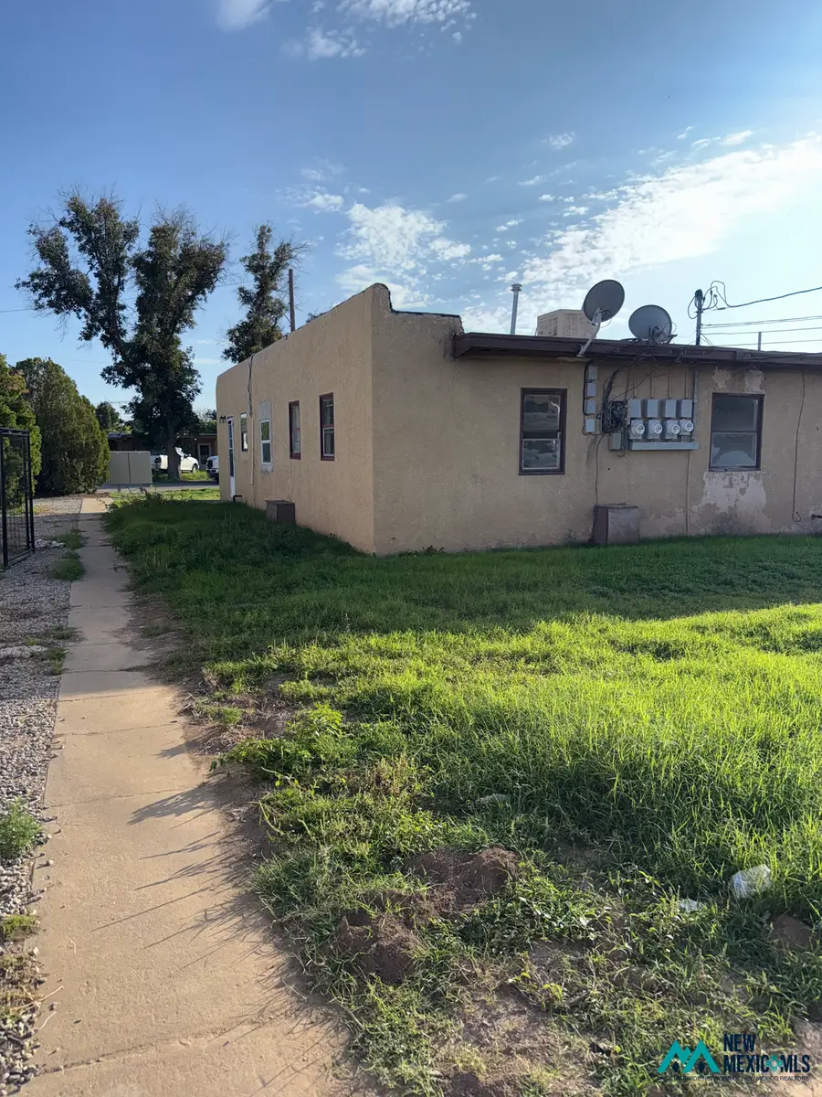 1506 Yucca Ave, Artesia, NM 88210 - #2