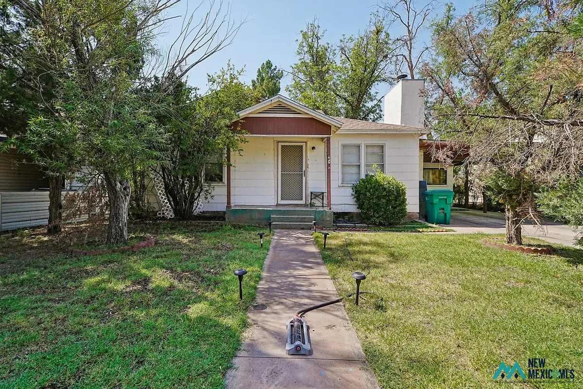 401 Mariposa St, Carlsbad, NM 88220 - #1