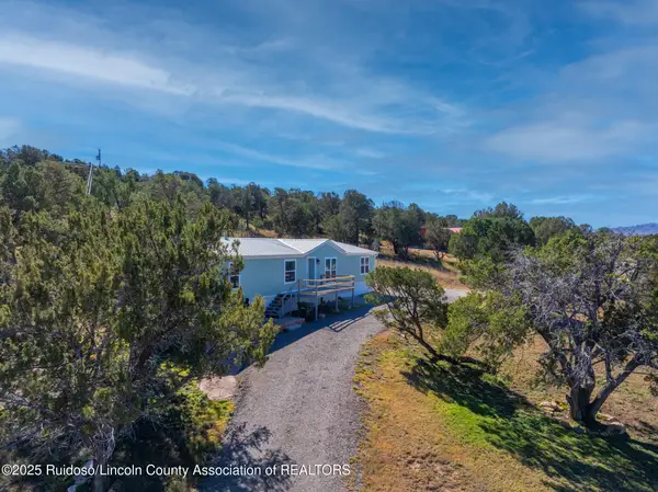 140 W Grandview Road, Capitan, NM 88316