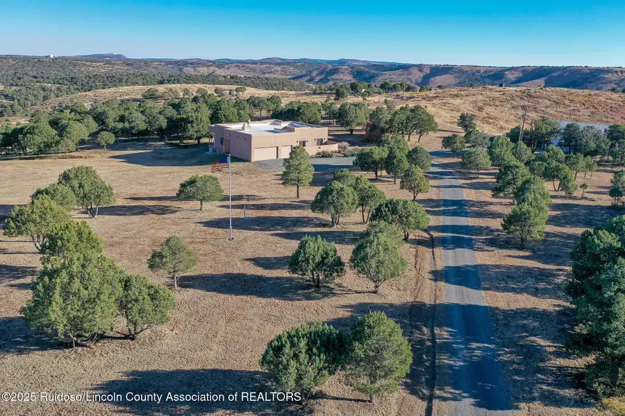 111 Yocom Road, Capitan, NM 88316 - Image #2