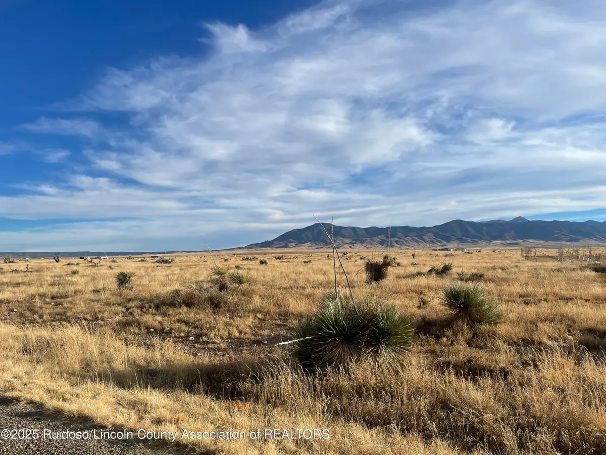 136 Gopher Gulch Loop, Carrizozo, NM 88301 - Image #1