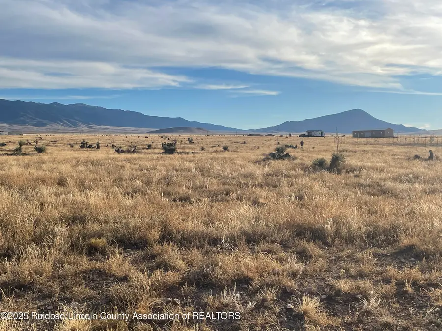 136 Gopher Gulch Loop, Carrizozo, NM 88301 - Image #2