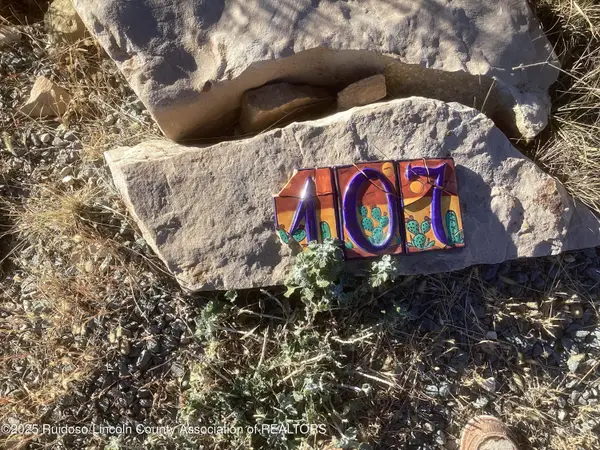 107 Wanda Circle, Capitan, NM 88316