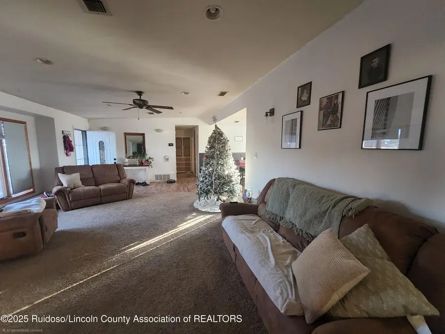 20 Avenida De Vista Road, Roswell, NM 88203 - Image #3