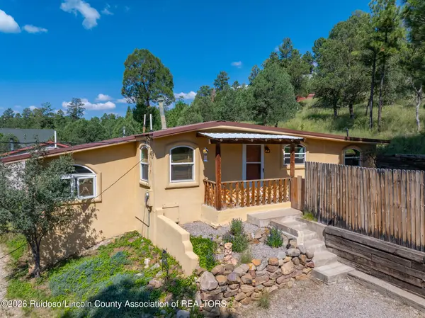 324 5th Street, Ruidoso, NM 88345