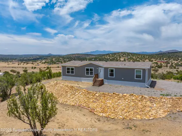 111 La Cumbre, Capitan, NM 88316