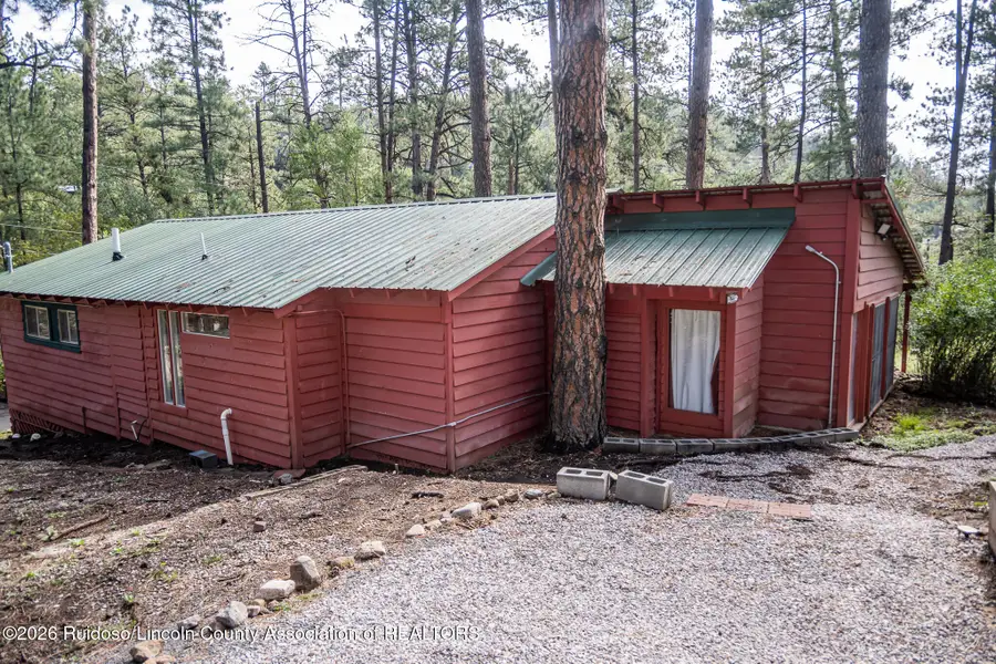 109 Hart Avenue, Ruidoso, NM 88345 - #2