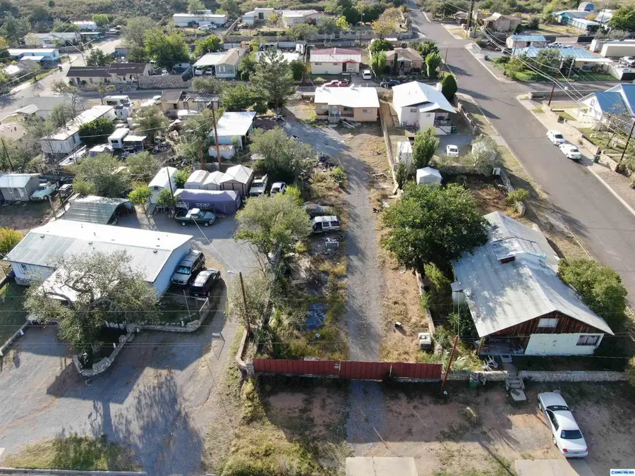 705 Bard Avenue, Santa Clara, NM 88026 - Image #3