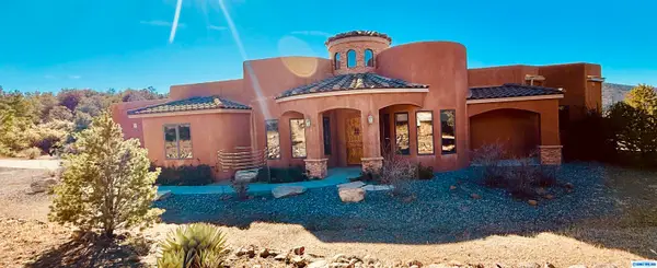 8 Mount Olympus Street, Silver City, NM 88061